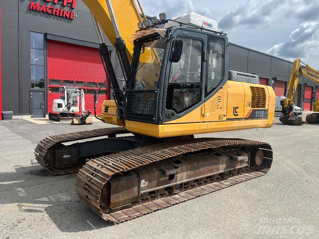 LiuGong CLG 925 E 大型油圧ショベル12t以上（パワーショベル・ユンボ）
