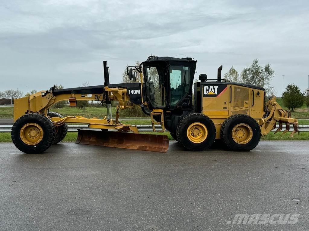 CAT 140M モーターグレーダー