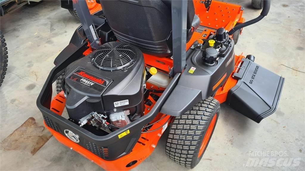 Kubota Z1-421 グリーンモア/芝刈り機
