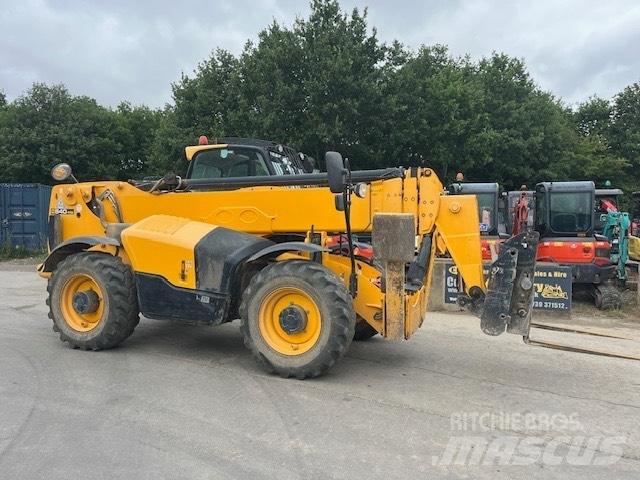 JCB 540-170 テレスコーピックハンドラー