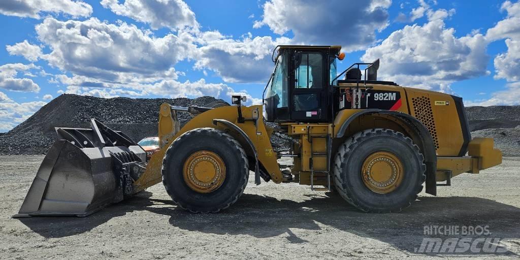 CAT 982 M ホイールローダー・タイヤショベル