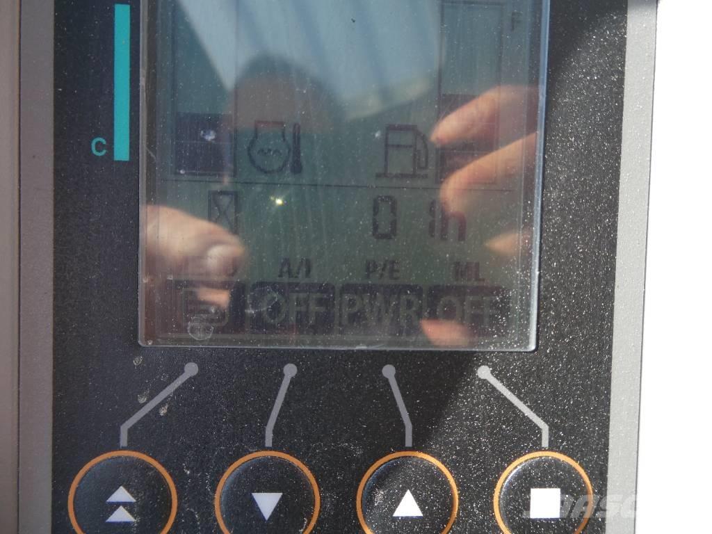 Hitachi ZX 55 UR-5B ミニ油圧ショベル 7t以下（ミニユンボ・ミニディガー）