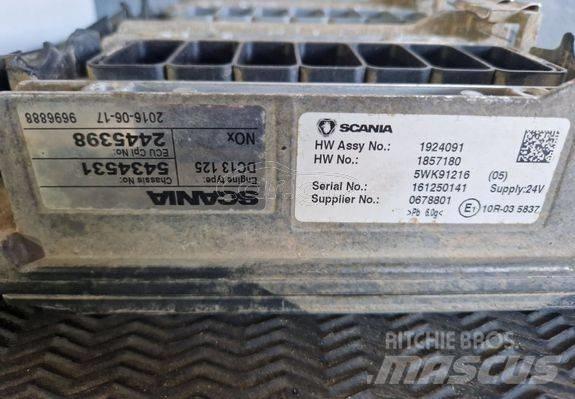 Scania EMD1 EURO 6 電子機器