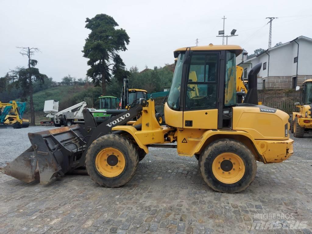 Volvo L 30 G ホイールローダー・タイヤショベル