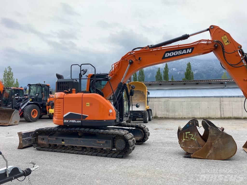 Doosan DX 140 LCR-7 大型油圧ショベル12t以上（パワーショベル・ユンボ）
