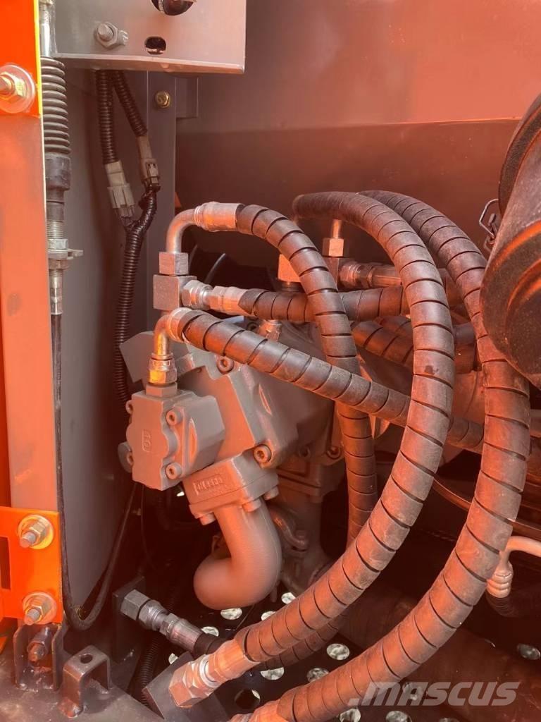 Hitachi 70-5A 大型油圧ショベル12t以上（パワーショベル・ユンボ）