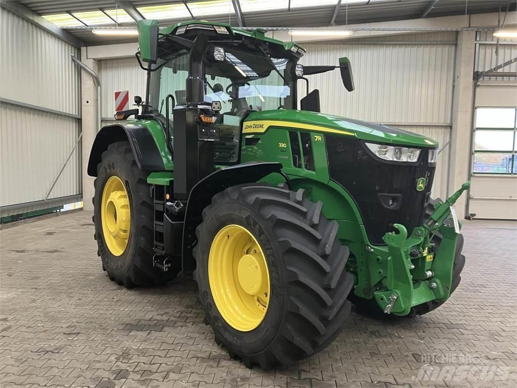 John Deere 7R 330 トラクター