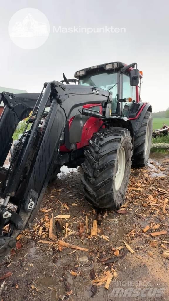 Valtra N 121 トラクター