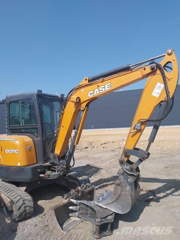 CASE CX 37 C ミニ油圧ショベル 7t以下（ミニユンボ・ミニディガー）