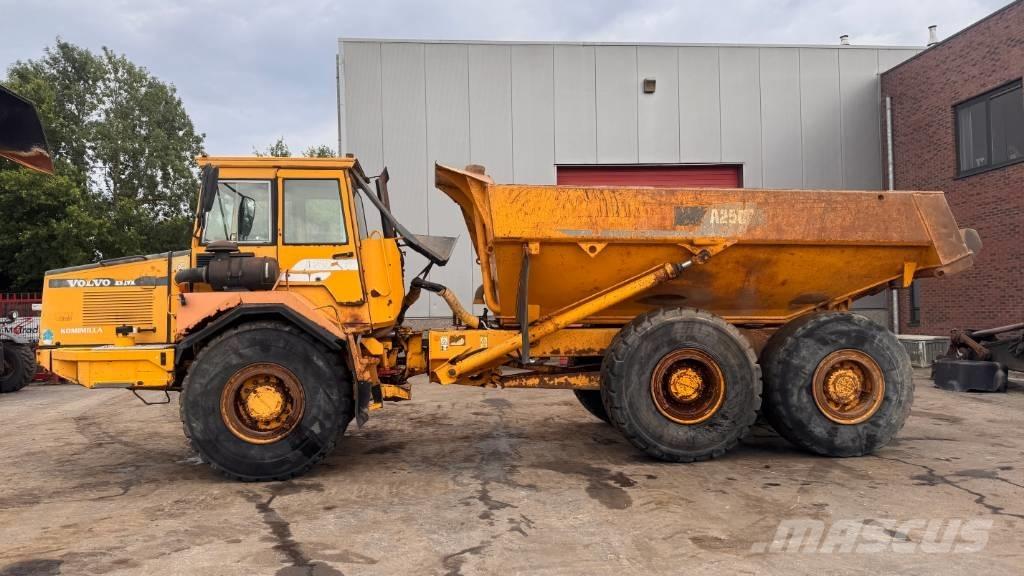 Volvo A 25 C アーティキュレート式ダンプトラック