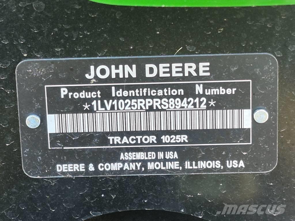 John Deere 1025 R トラクター