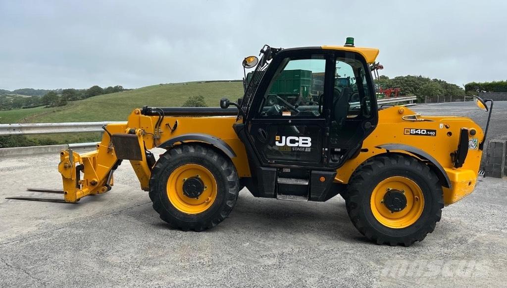 JCB 540-140 テレスコーピックハンドラー