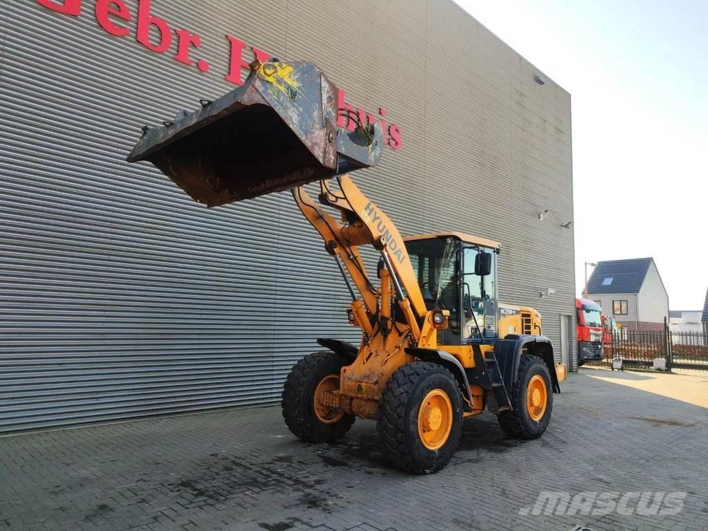 Hyundai HL 730-9 ホイールローダー・タイヤショベル