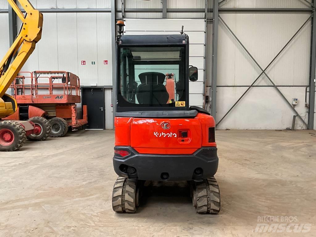 Kubota KX 027-4 ミニ油圧ショベル 7t以下（ミニユンボ・ミニディガー）