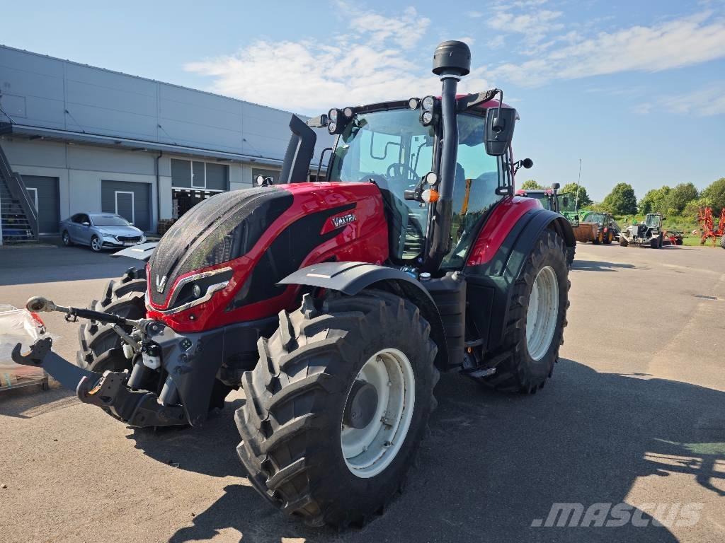 Valtra T 175 E トラクター