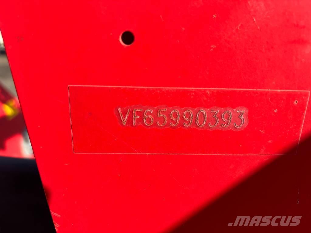 Kverneland 97150C テッダー・テッダーレーキ