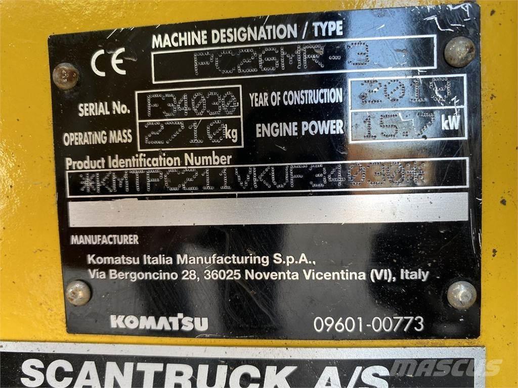 Komatsu PC26MR-3 ホイール式油圧ショベル（パワーショベル・ユンボ・バックホー）