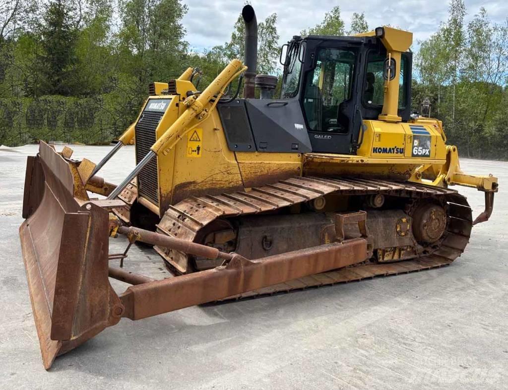Komatsu D 65 PX-15 ブルドーザー