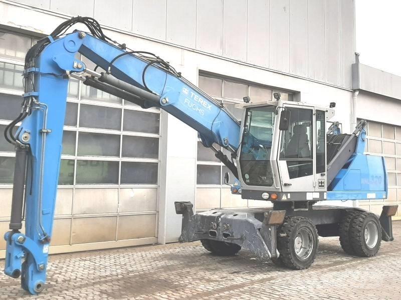 Fuchs MHL 320 D 廃棄物／工業産廃処理機