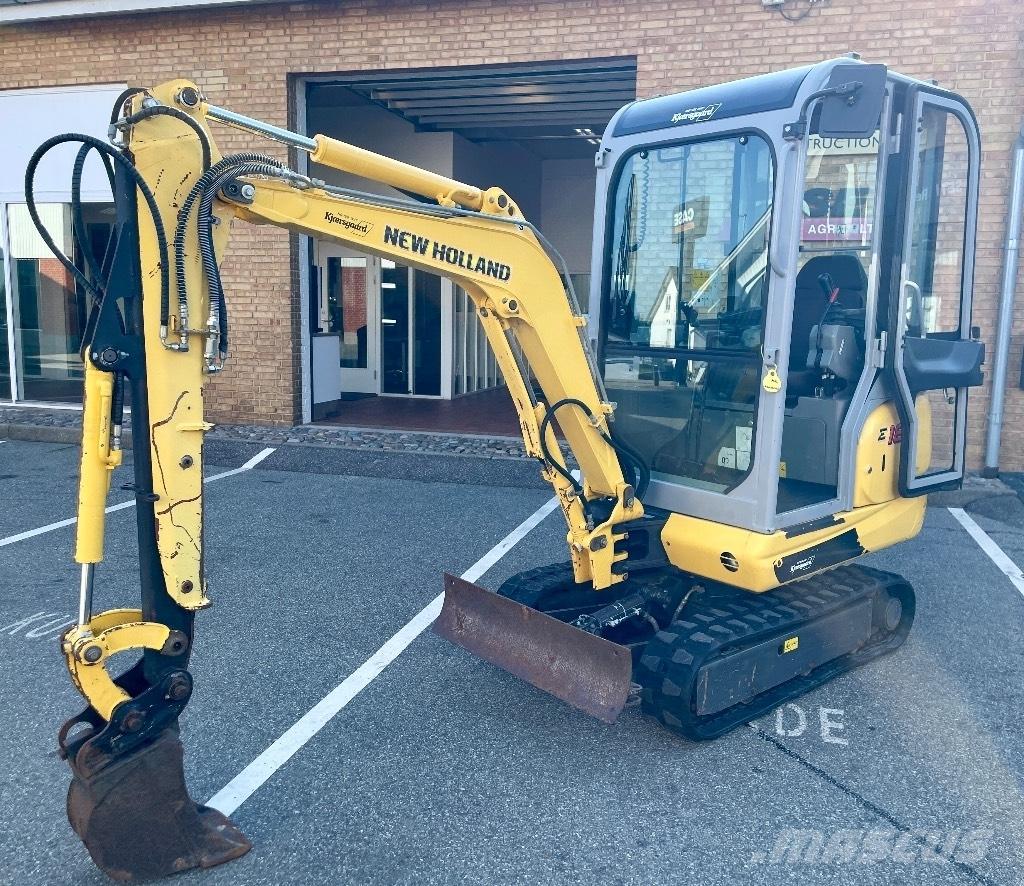 New Holland E 18 C ミニ油圧ショベル 7t以下（ミニユンボ・ミニディガー）
