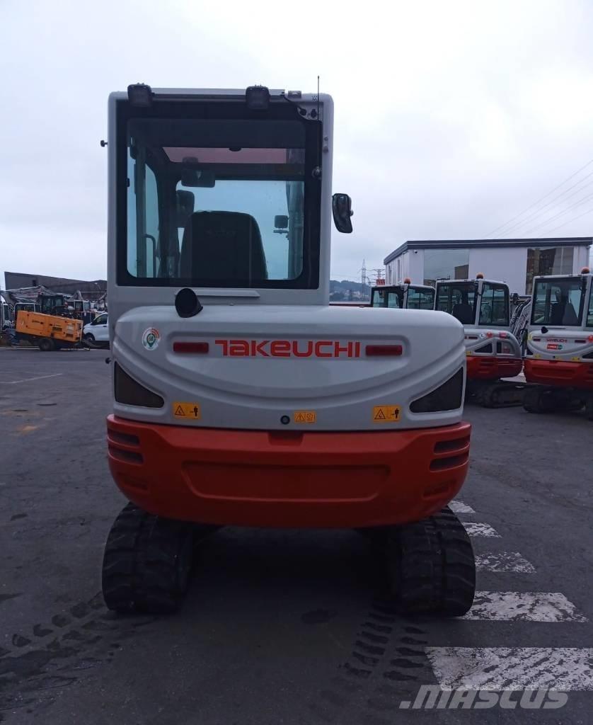 Takeuchi TB 240 ミニ油圧ショベル 7t以下（ミニユンボ・ミニディガー）