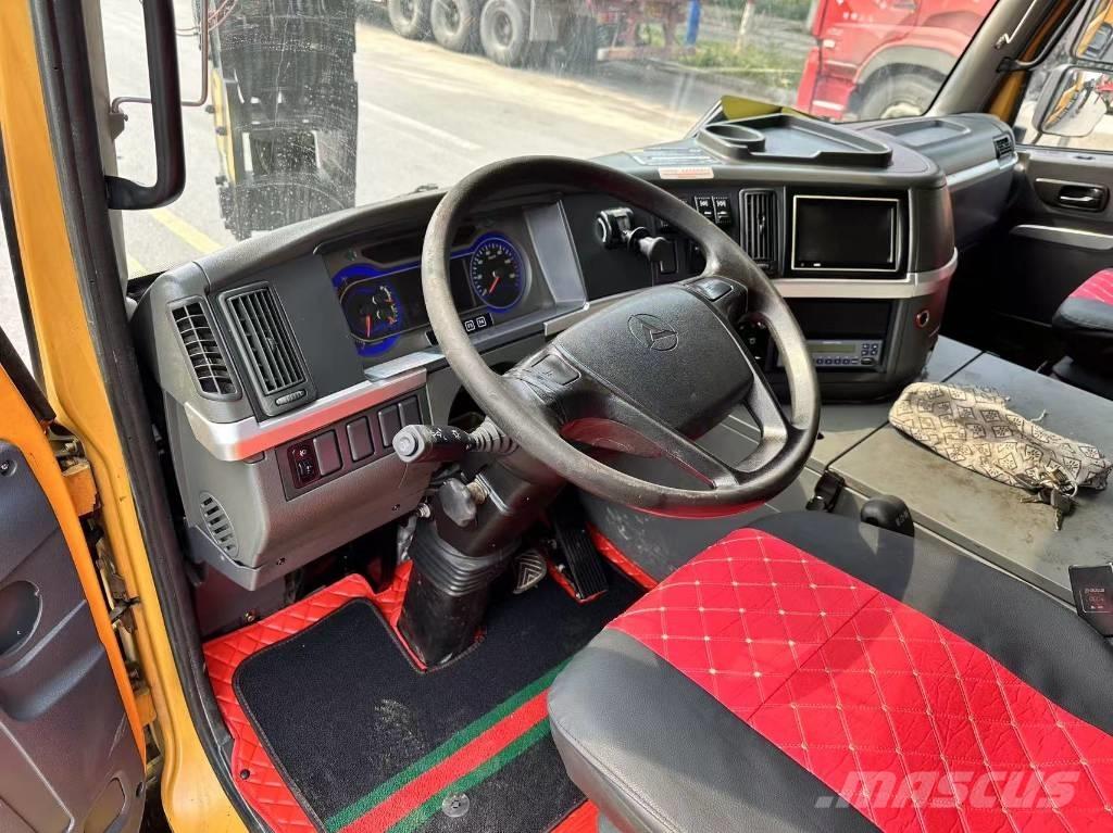 Sany STC1000T オールテレーンクレーン