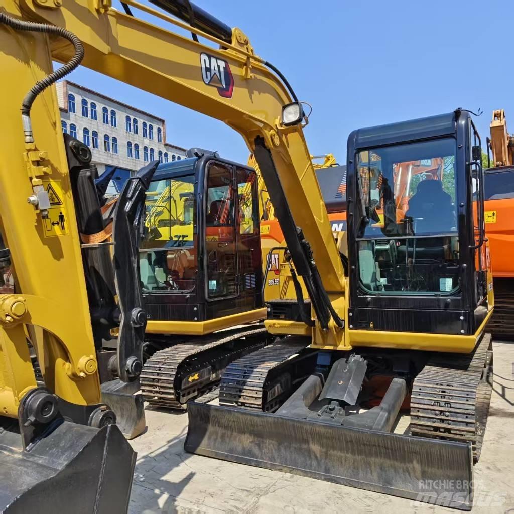 CAT 305.5E2 ミニ油圧ショベル 7t以下（ミニユンボ・ミニディガー）