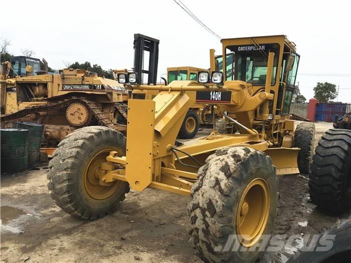 CAT 140 H モーターグレーダー