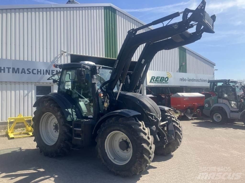 Valtra N 175 トラクター