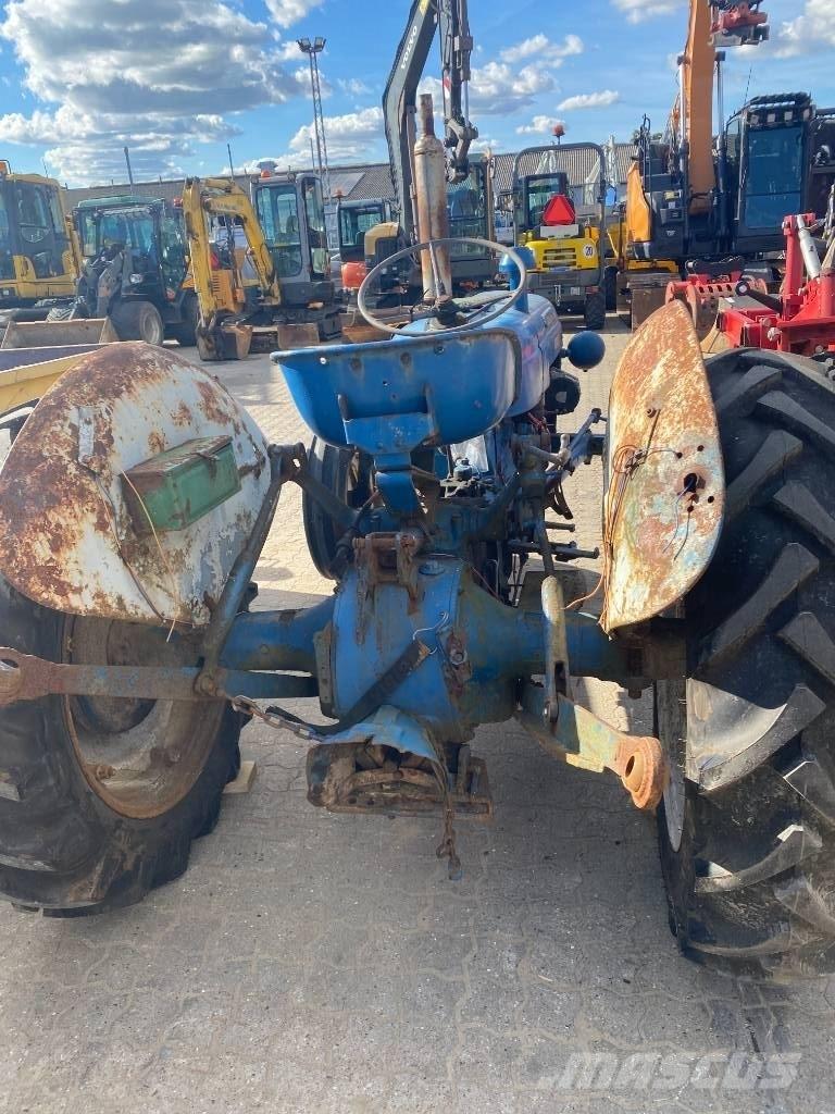 Fordson Dexta トラクター