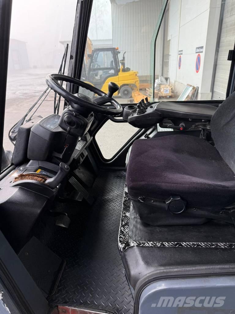 Toyota 02-7 FD 40 ディーゼル・軽油