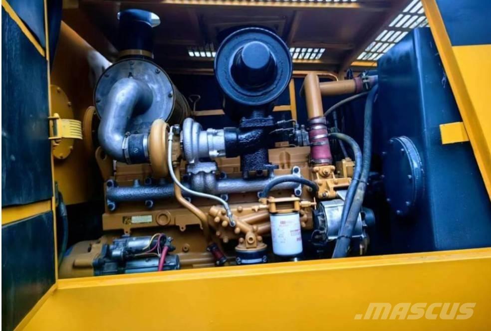 XCMG GR 2153 モーターグレーダー