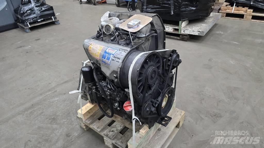 Deutz F3L912 エンジン