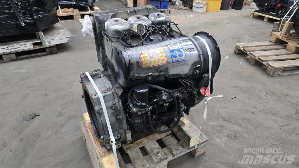 Deutz F3L912 エンジン