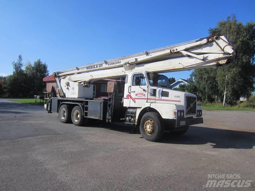 Volvo N 7 6X2 4600 クレーントラック、ユニック車