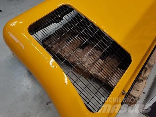 JCB 537-135 bonnet キャビン及び内装