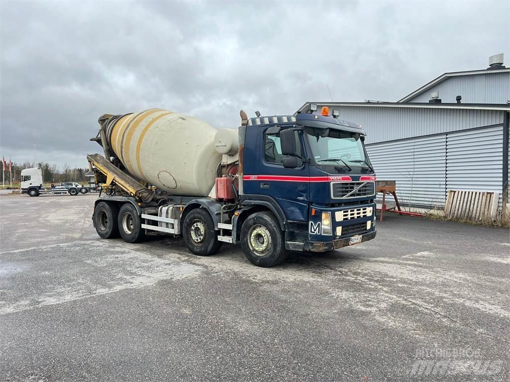 Volvo FM12 8X4 ミキサー車