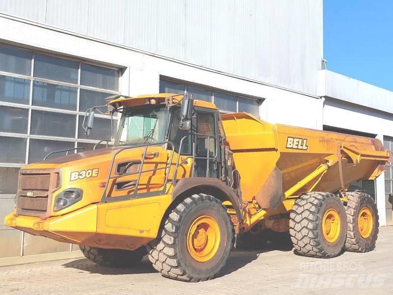Bell B 30 E アーティキュレート式ダンプトラック