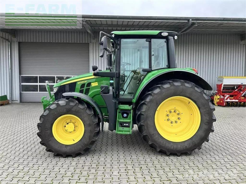 John Deere 6090m トラクター