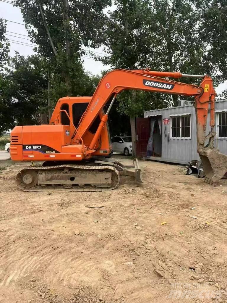 Doosan DH 80 大型油圧ショベル12t以上（パワーショベル・ユンボ）