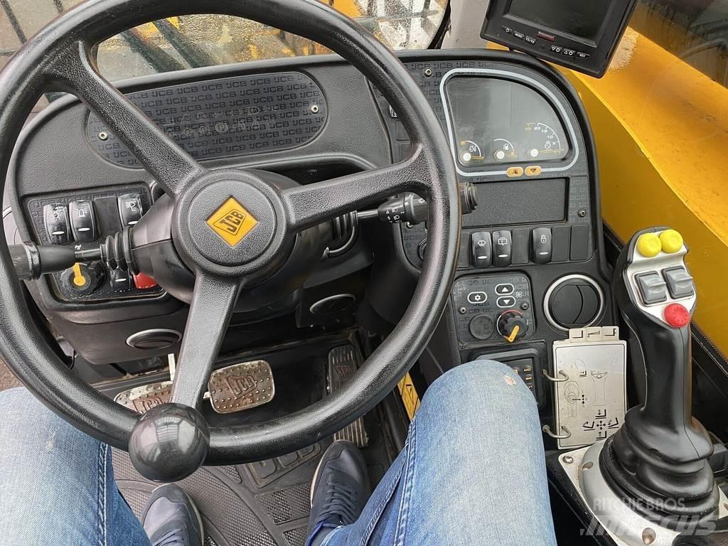 JCB 540-170 テレスコーピックハンドラー