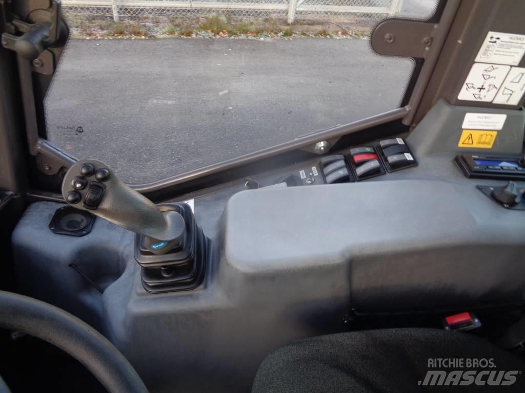 Mecalac AX850 V ホイールローダー・タイヤショベル