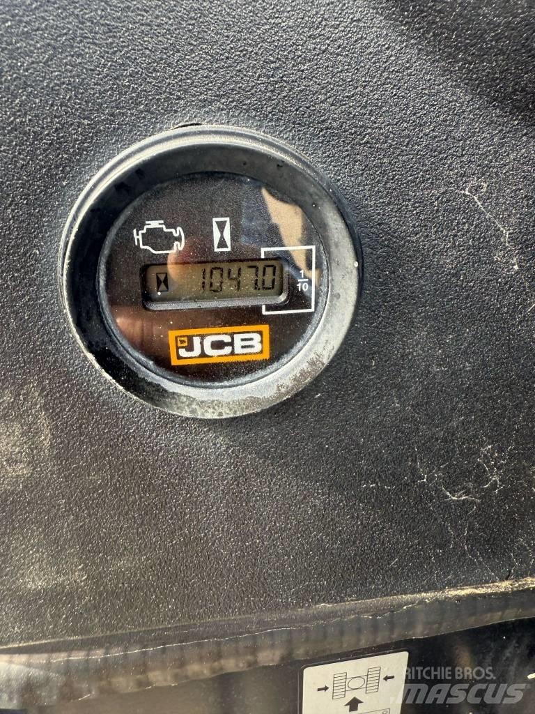 JCB 16 C-1 ミニ油圧ショベル 7t以下（ミニユンボ・ミニディガー）