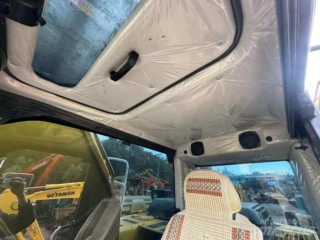Komatsu PC 220 大型油圧ショベル12t以上（パワーショベル・ユンボ）