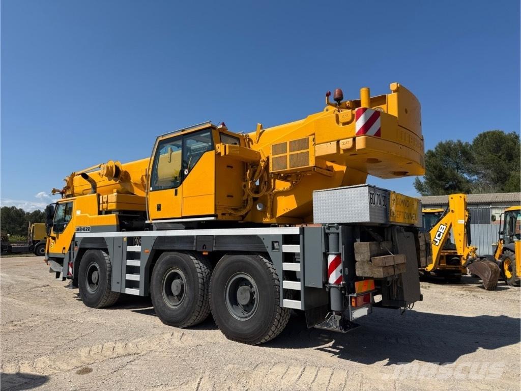 Liebherr LTM 1055 ラフテレーンクレーン