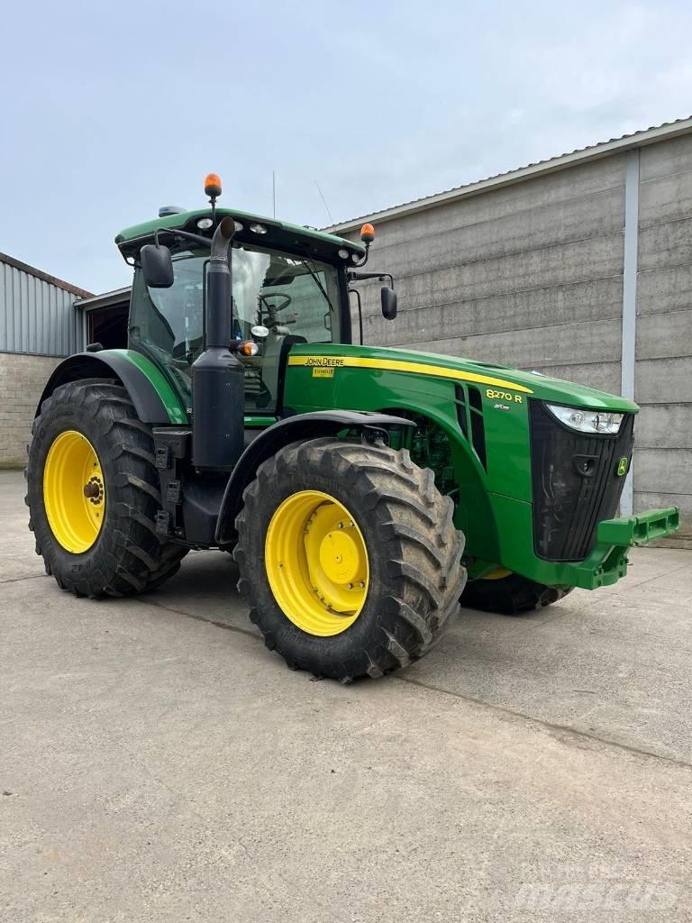 John Deere 8270 R トラクター