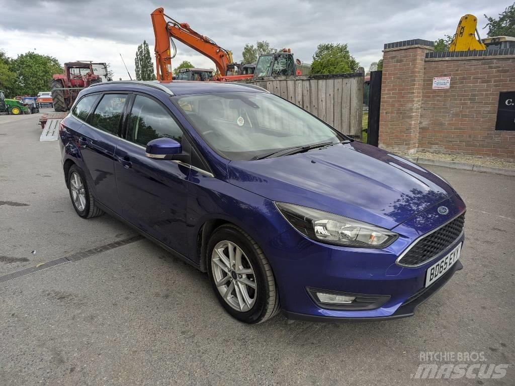 Ford Focus 自動車