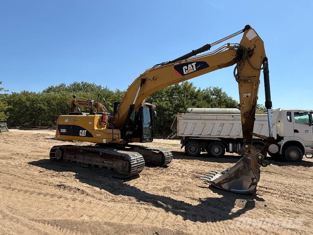 CAT 320 D 大型油圧ショベル12t以上（パワーショベル・ユンボ）