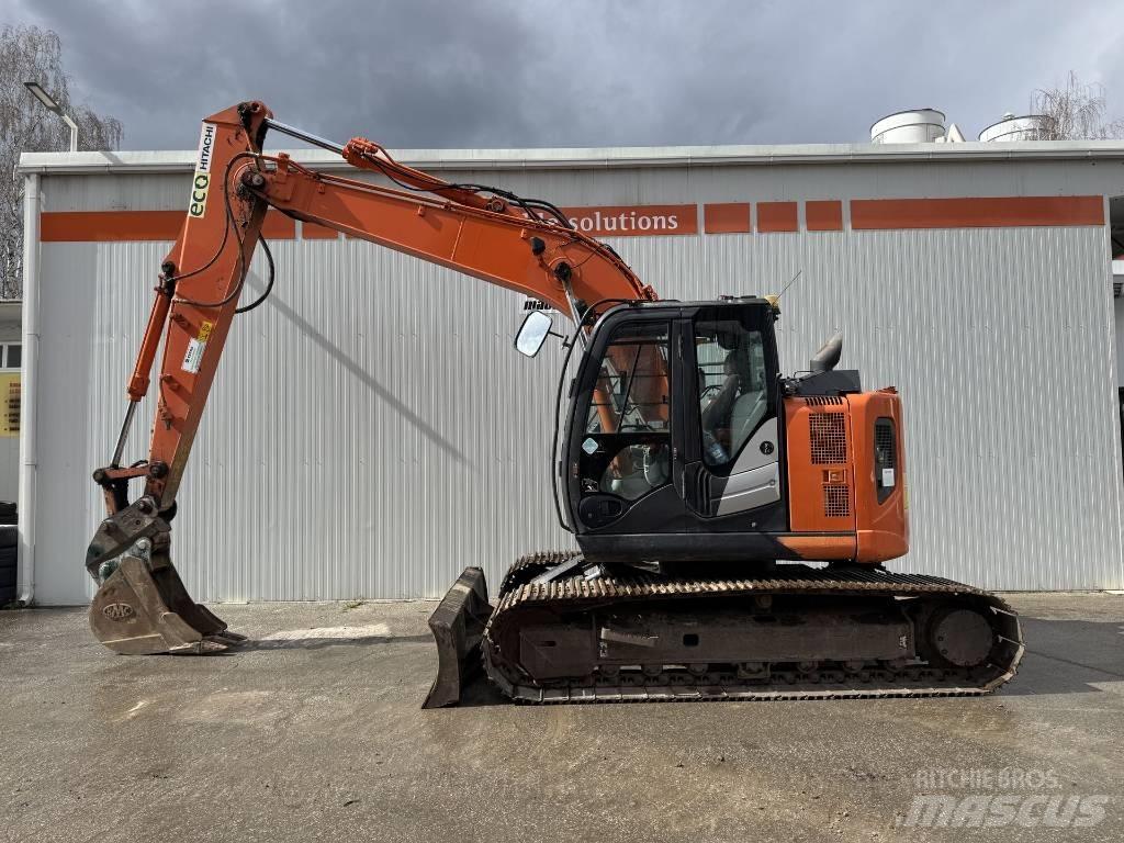 Hitachi ZX 135 US-6 大型油圧ショベル12t以上（パワーショベル・ユンボ）