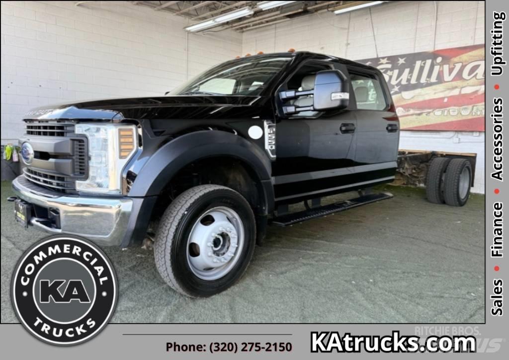 Ford F 550 XL SD キャブ付きシャーシ